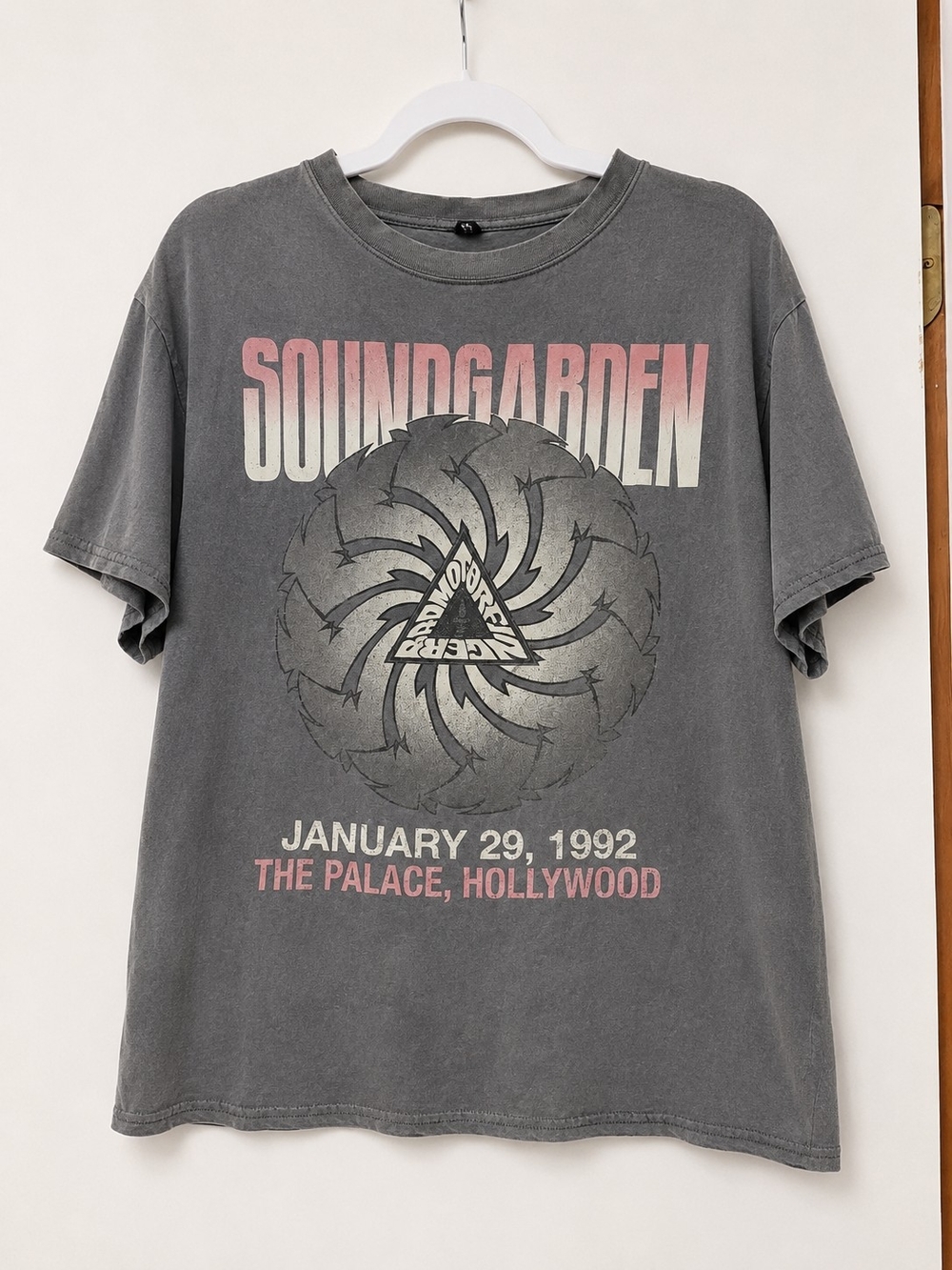 H&M Soundgarden Graphic T-Shirt – Size Small